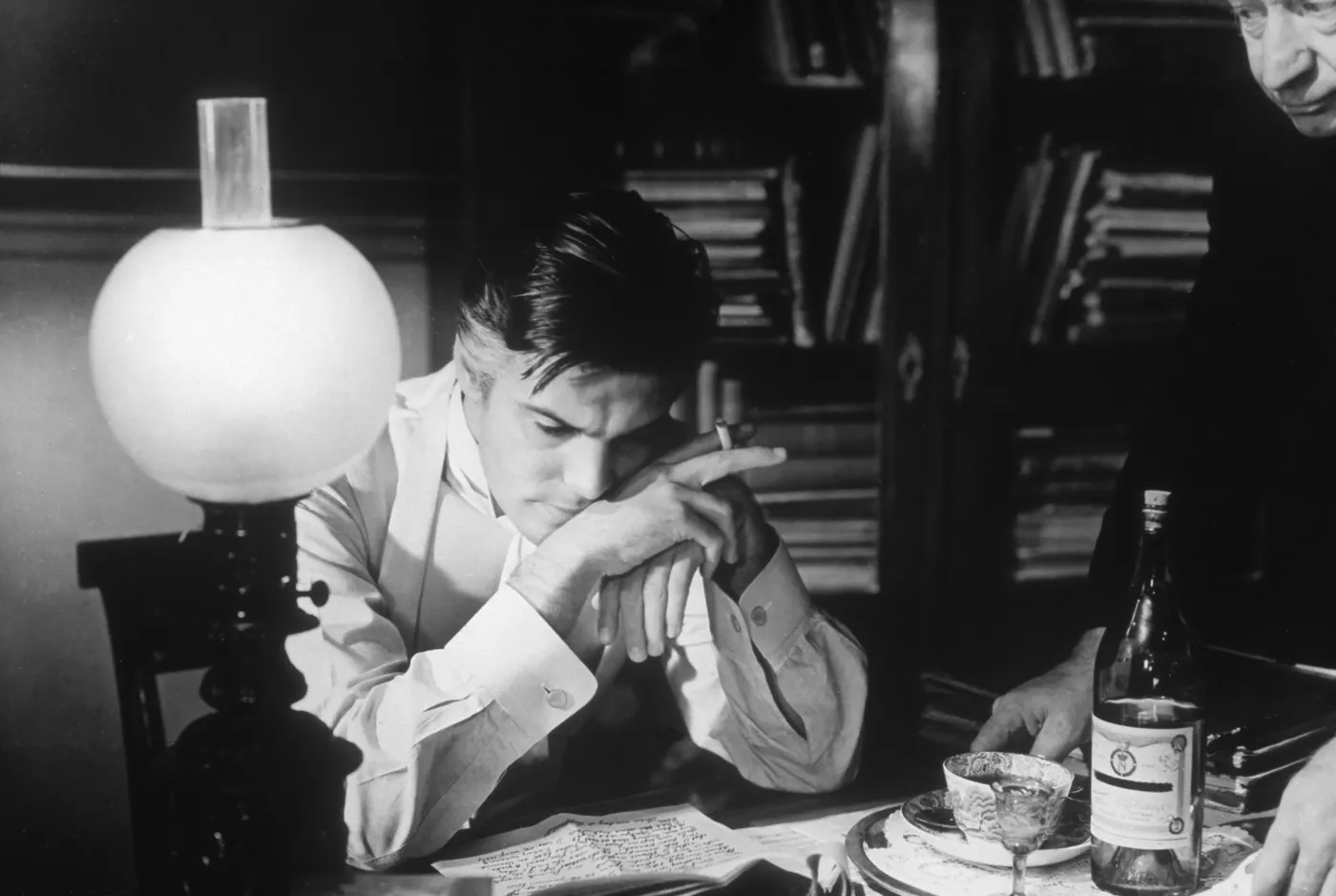 Official movie poster for Letter to an Unknown Woman